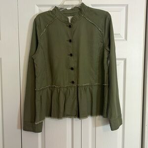 Caslon Button Down Ruffle Lightweight Jacket Women’s  Size M Olive Green.  J1